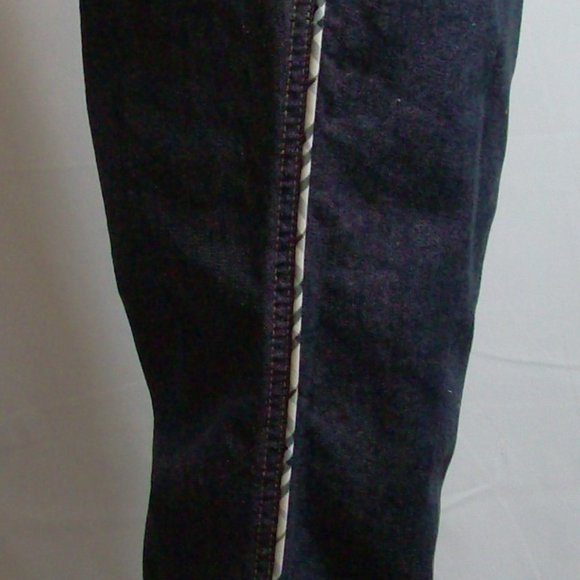 Burberry Jean with Nova Check leg trim.  Size 10.  Never worn, tags attached - Picture 6 of 10